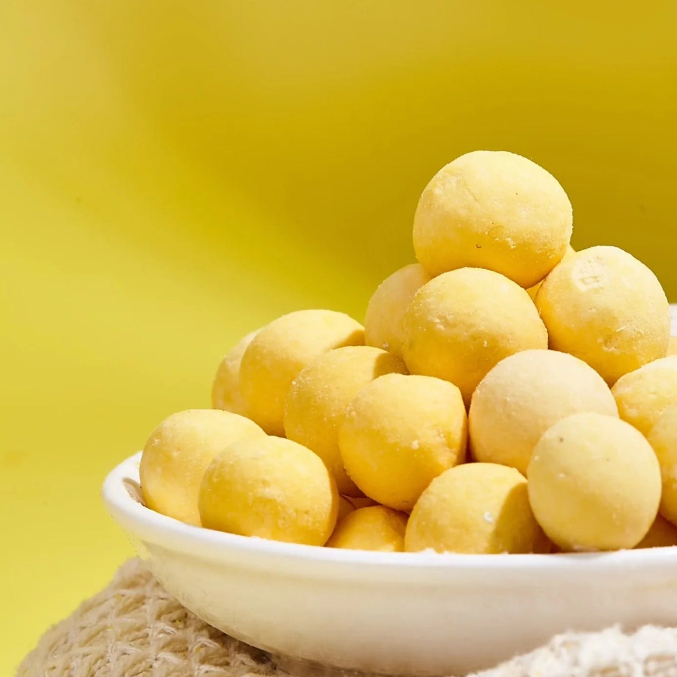 Waita Freeze Dried Quail Egg Yolk 70G Premium Pet Treats Cat Dog High Protein Nutrient Dense Skin Coat Rich Vitamins Minerals